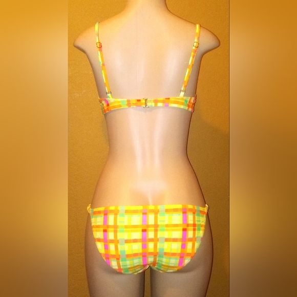 Women's Bikini top size S 3-5 and bottom M 7-9 - Picture 3 of 8